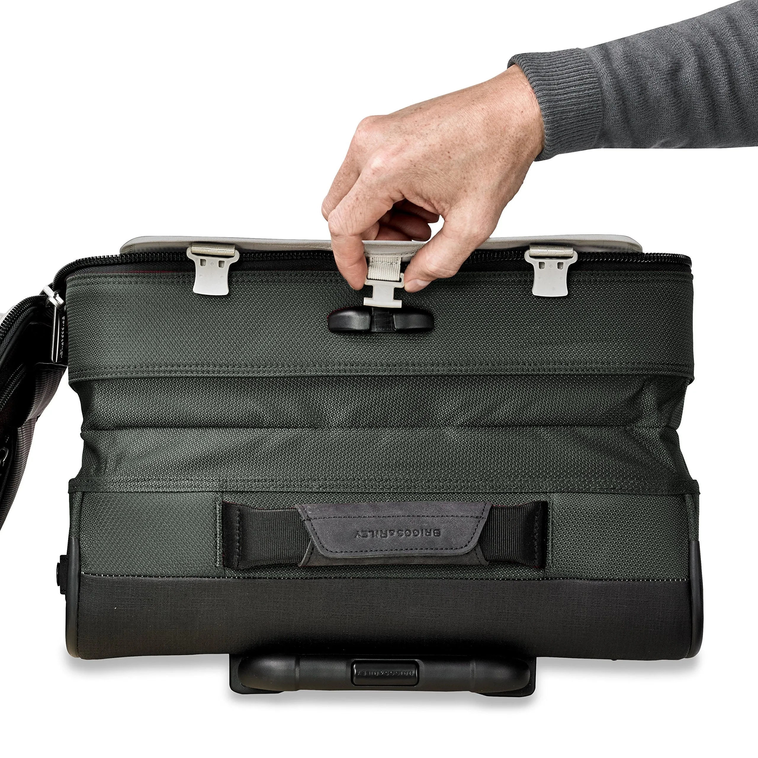 Briggs & Riley Transcend 4.0 22" 2-Wheel Carry-On Luggage