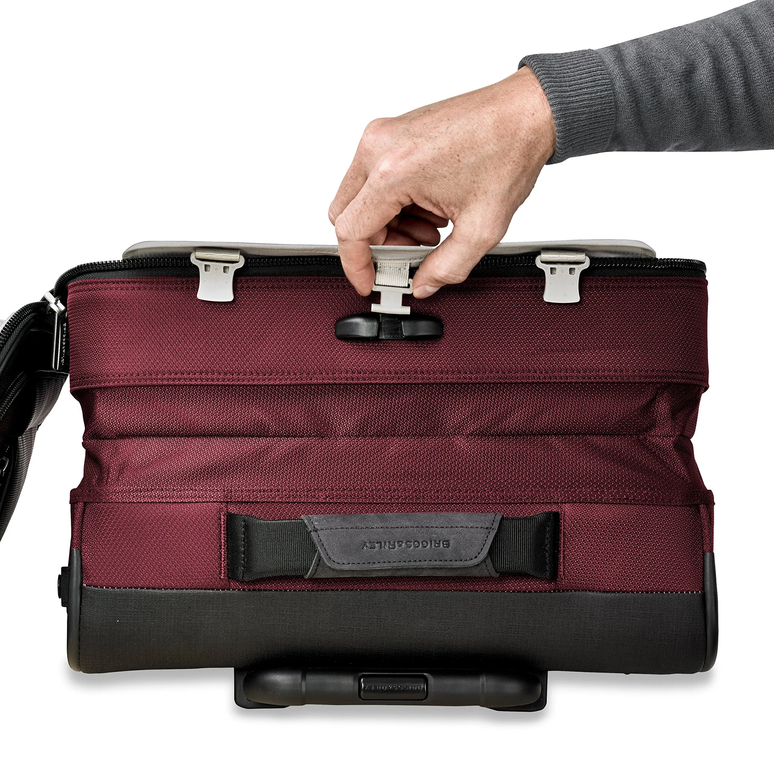 Briggs & Riley Transcend 4.0 22" 2-Wheel Carry-On Luggage