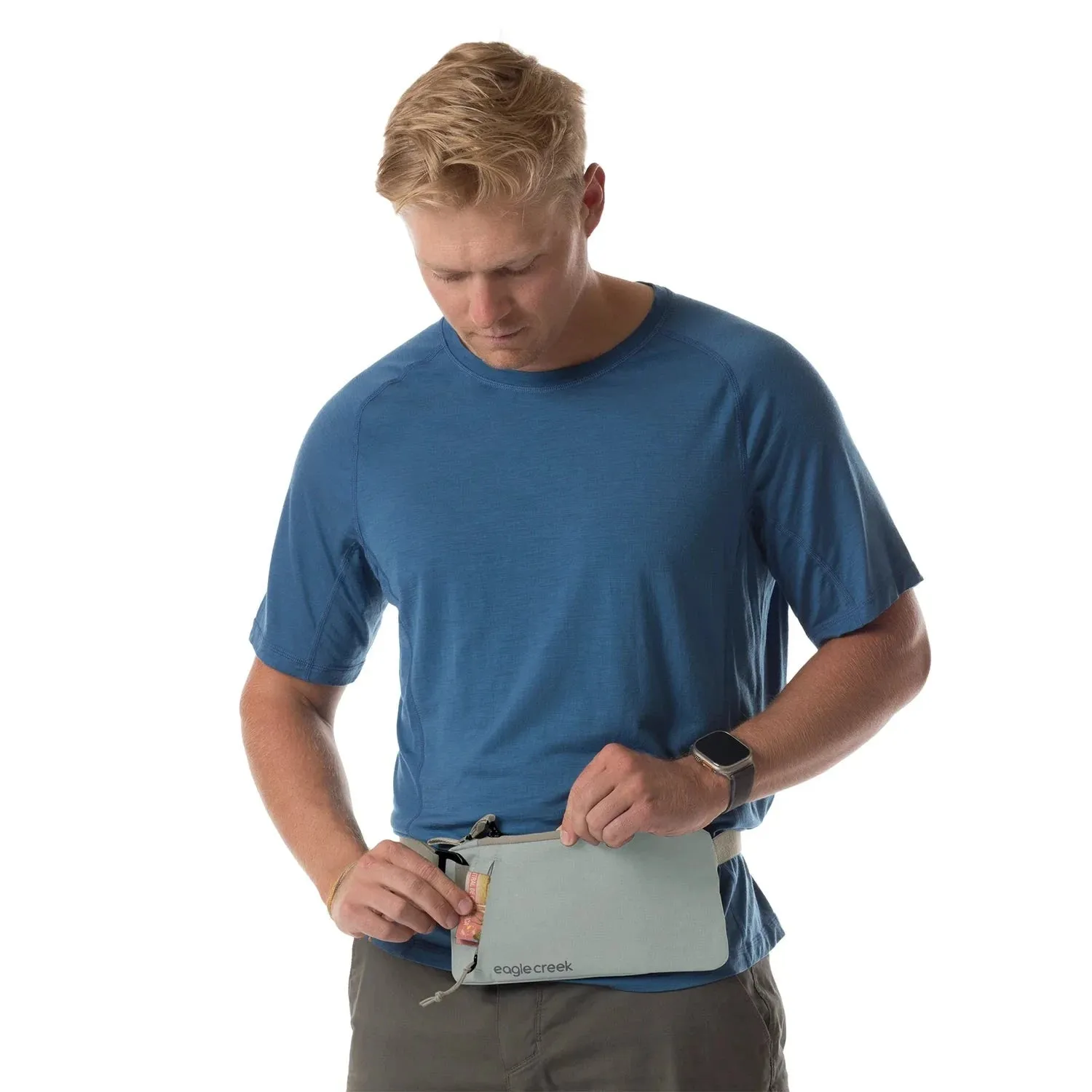 Eagle Creek Stash RFID Sling Bag