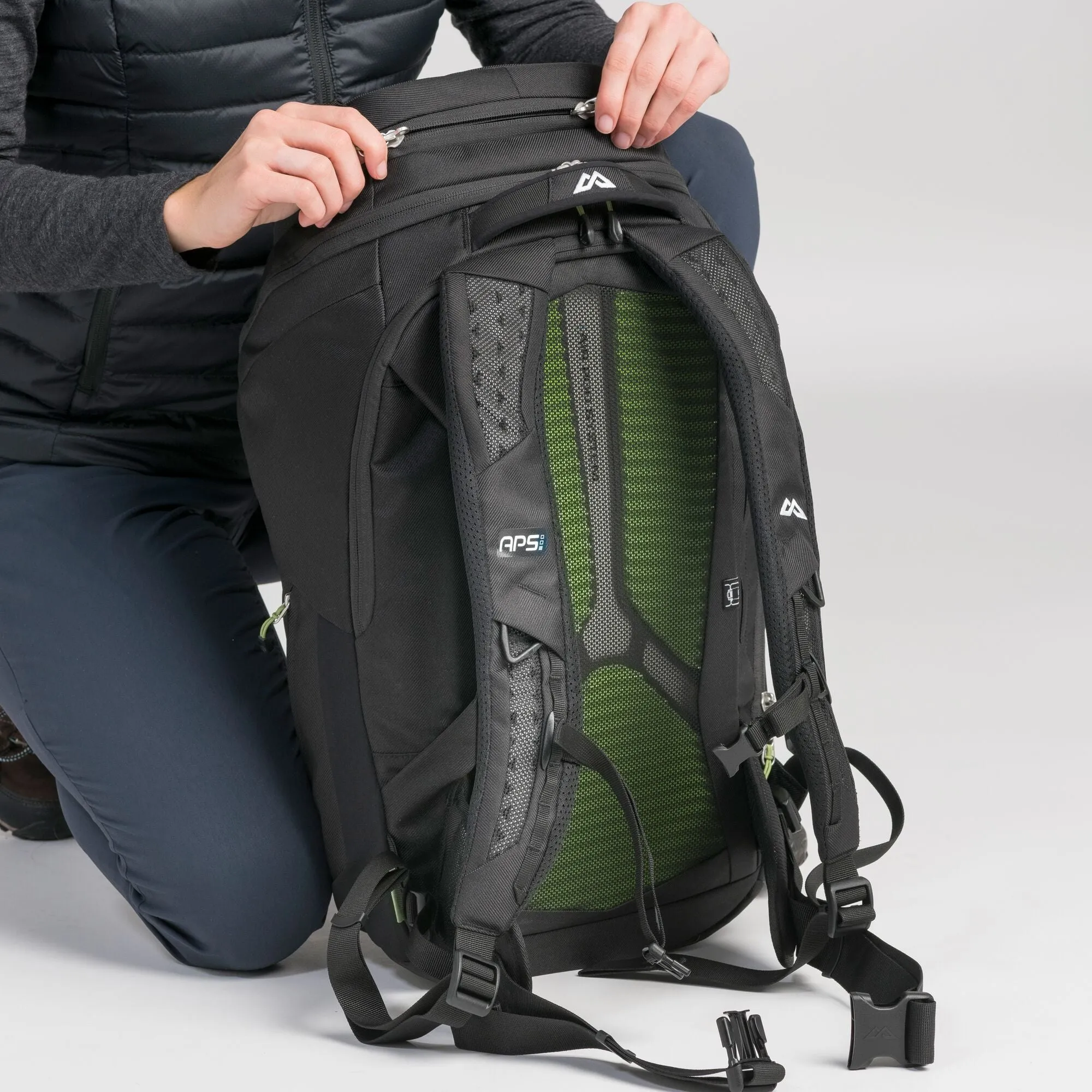 Kathmandu Transfer Pack v3