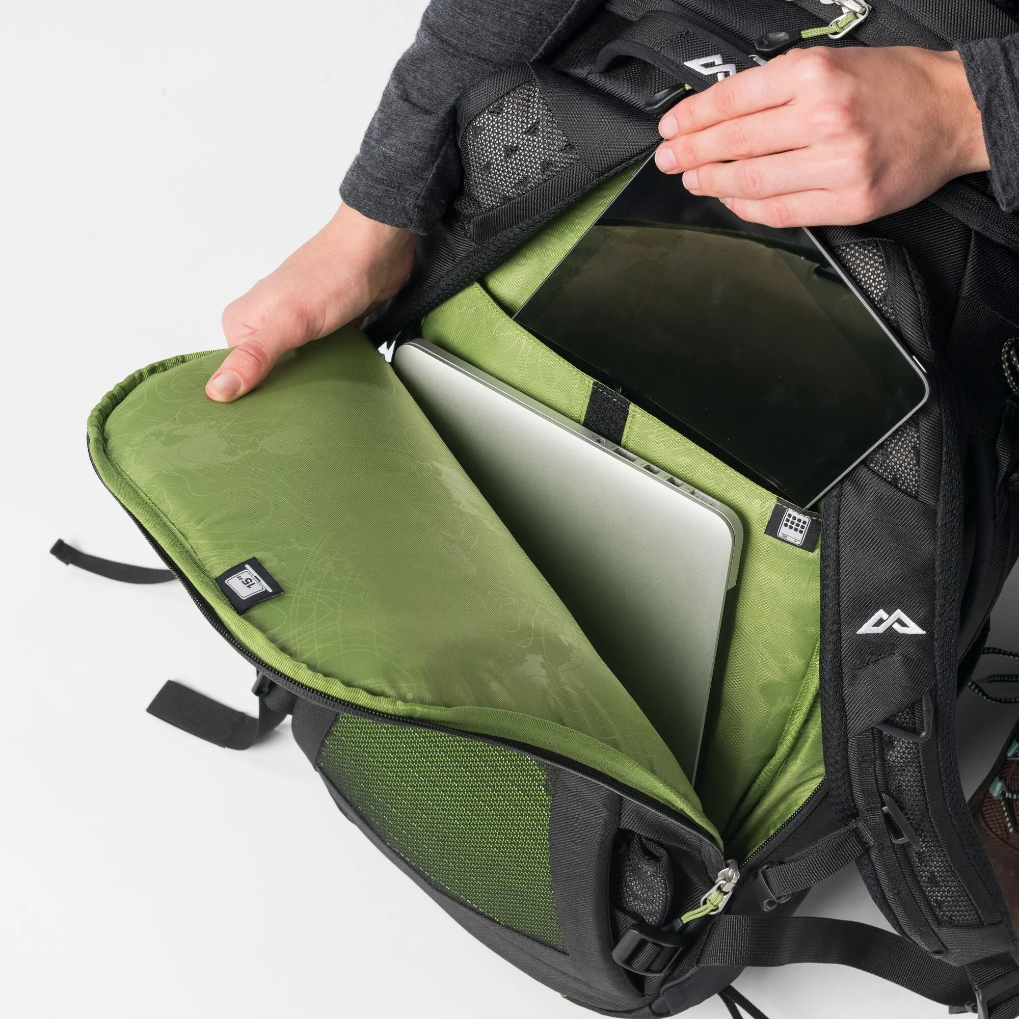 Kathmandu Transfer Pack v3