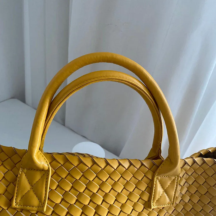 Large Handwoven Vegan Leather Tote/Weekend Bag in Onyx I Trendy Boutique Style ! Handmade Gift for Her