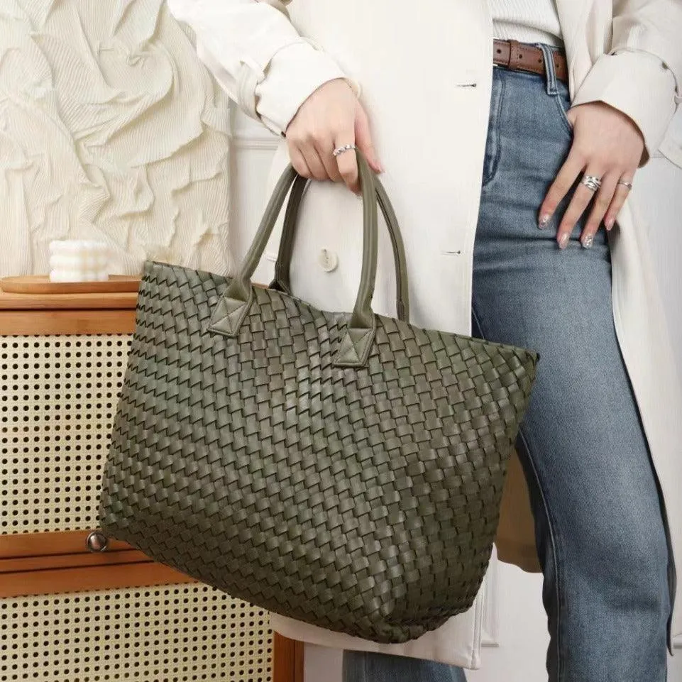 Large Handwoven Vegan Leather Tote/Weekend Bag in Onyx I Trendy Boutique Style ! Handmade Gift for Her