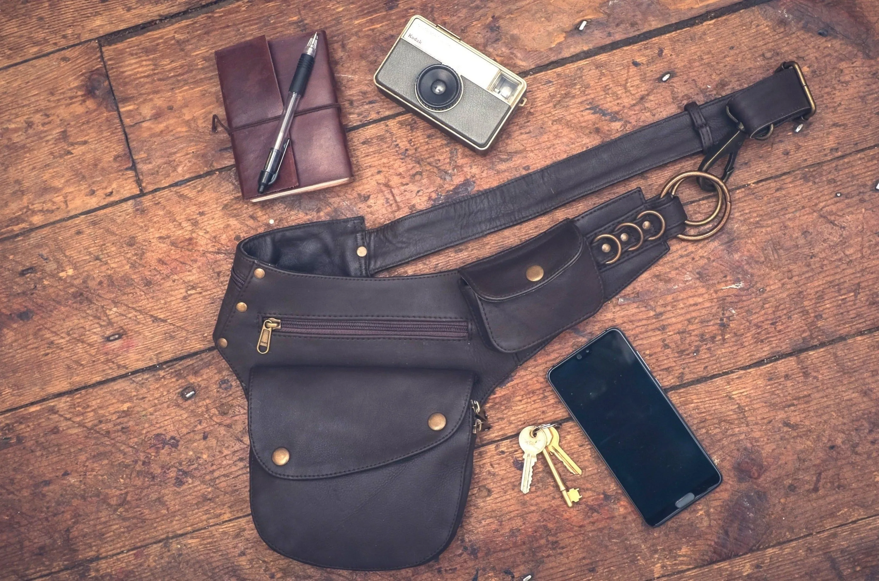 Left Handed Leather Hip Bag | Falcon Brown