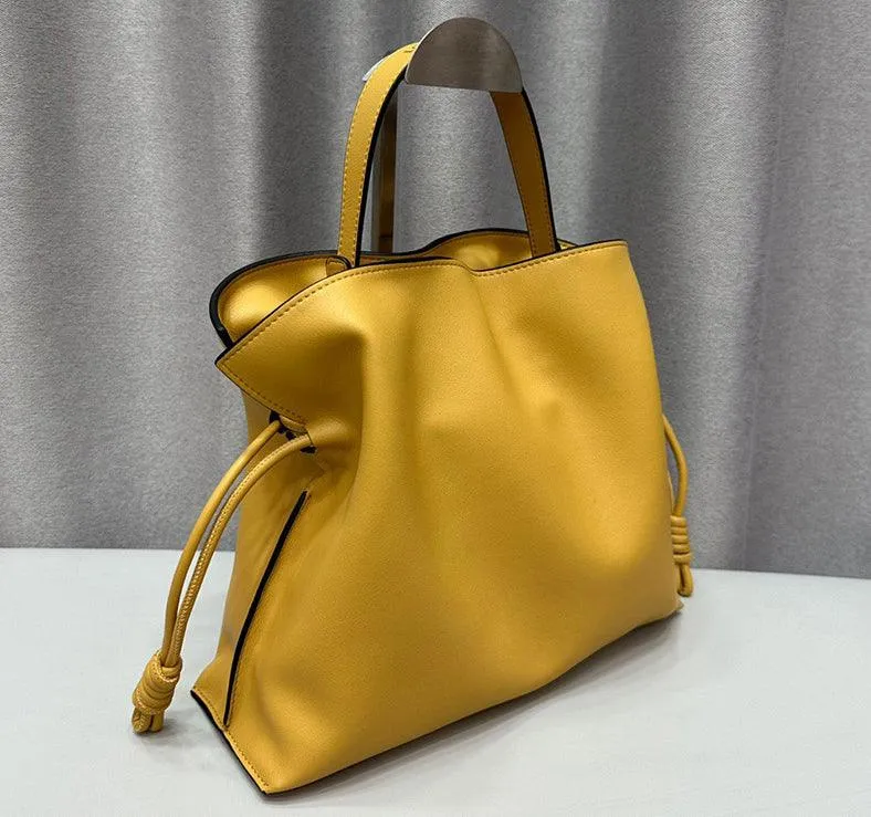 Luxurious Minimalist Soft Calfskin Bucket Bag | Shoulder Bag and Crossbody Bag for Women with Drawstring Closure