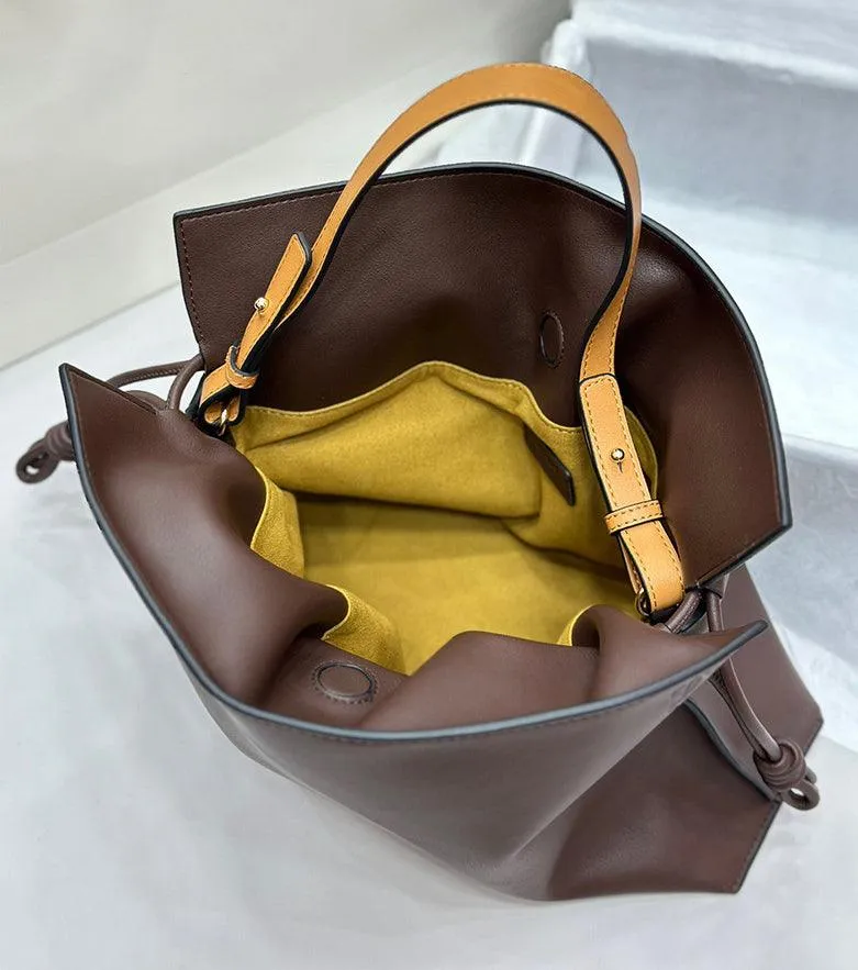 Luxurious Minimalist Soft Calfskin Bucket Bag | Shoulder Bag and Crossbody Bag for Women with Drawstring Closure