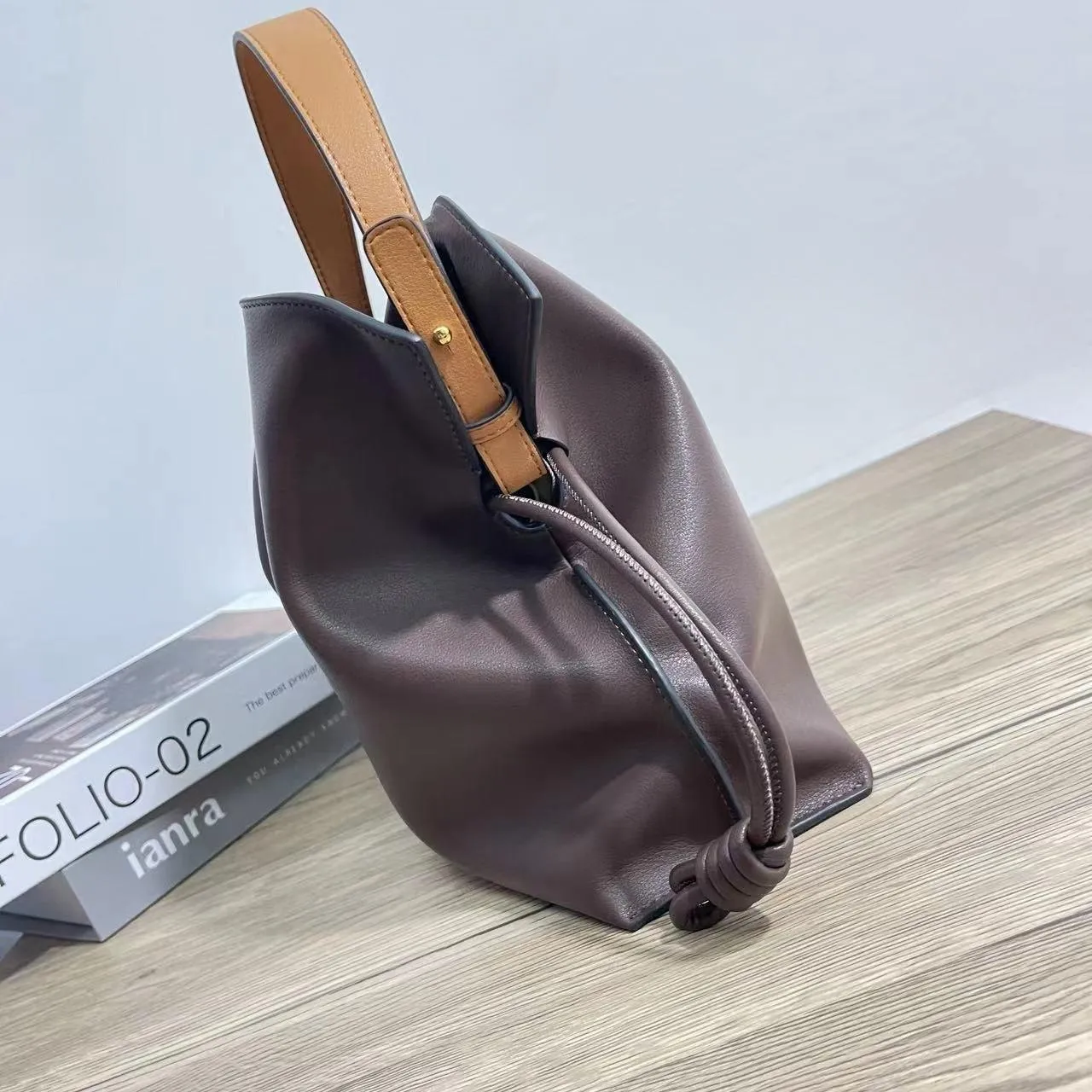Luxurious Minimalist Soft Calfskin Bucket Bag | Shoulder Bag and Crossbody Bag for Women with Drawstring Closure