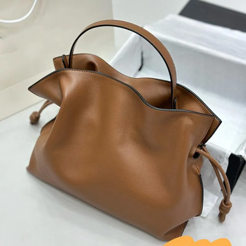 Luxurious Minimalist Soft Calfskin Bucket Bag | Shoulder Bag and Crossbody Bag for Women with Drawstring Closure
