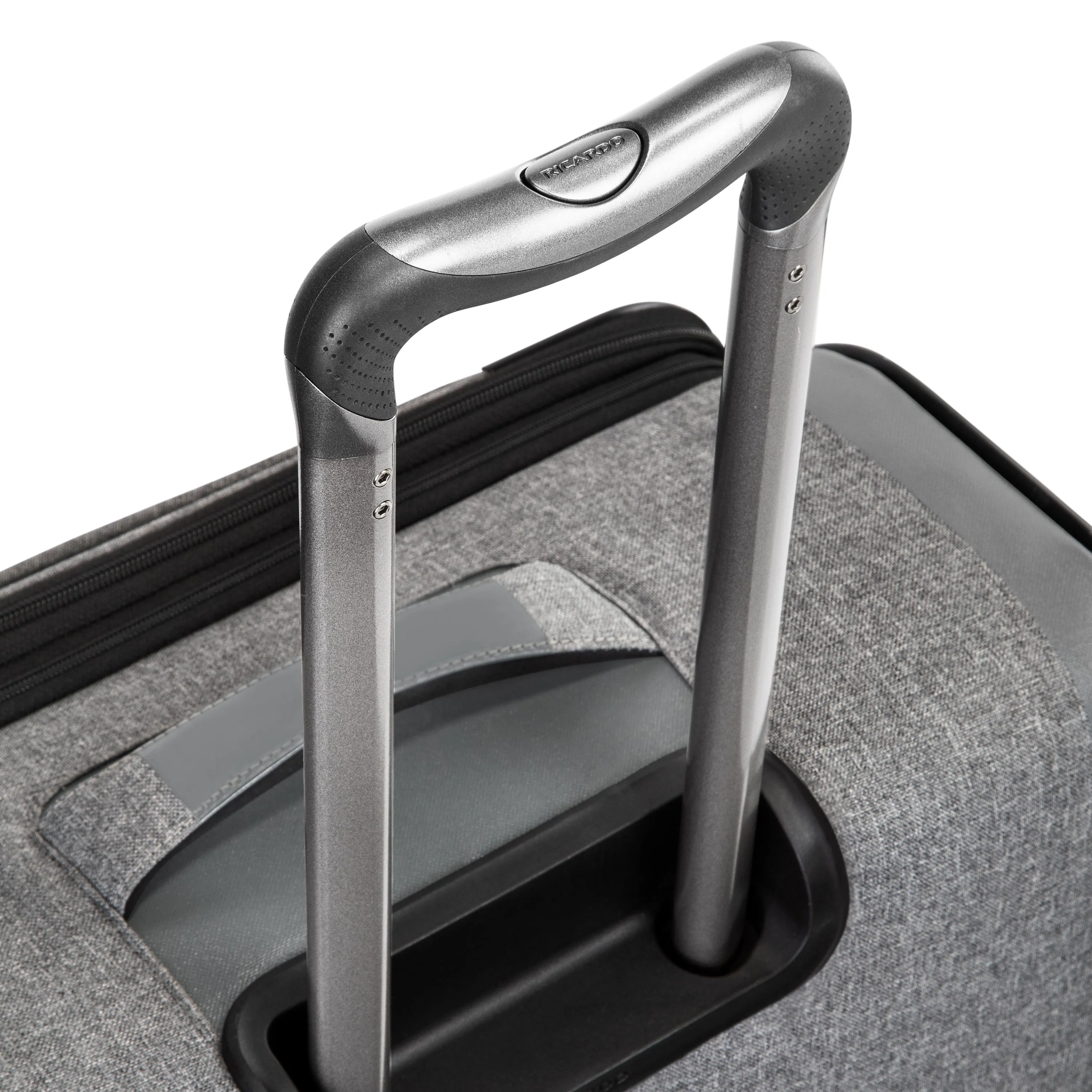 Ricardo Beverly Hills Malibu Bay 3.0 Spinner Luggage