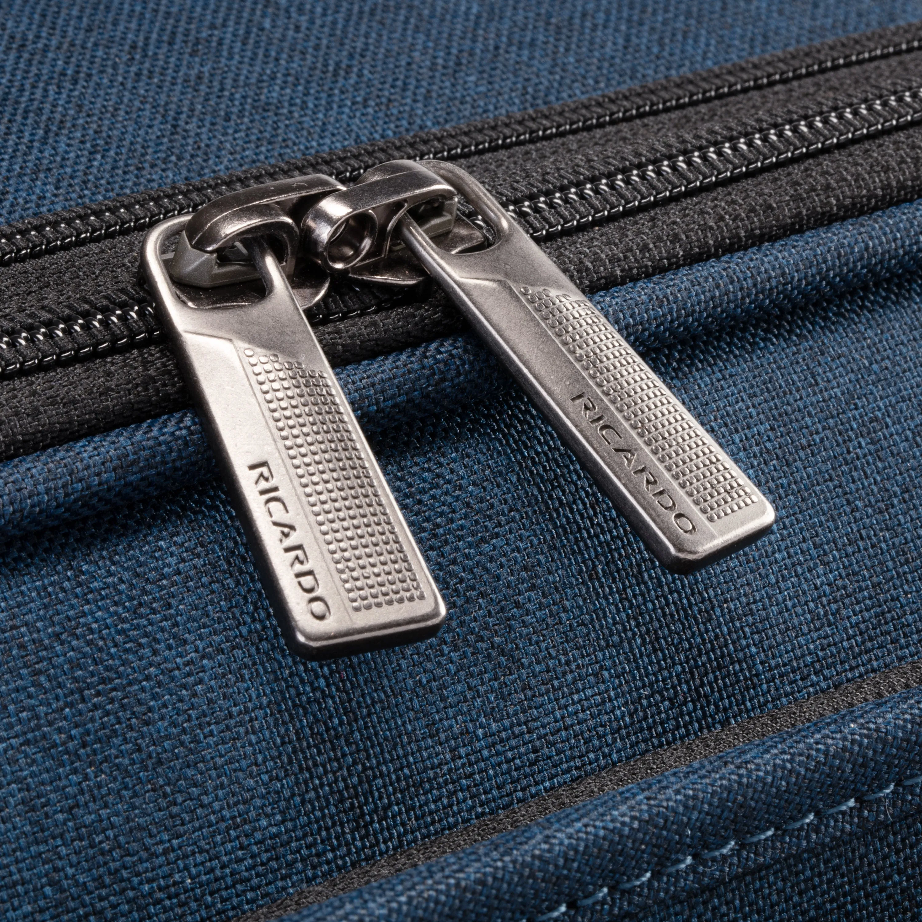 Ricardo Beverly Hills Malibu Bay 3.0 Spinner Luggage