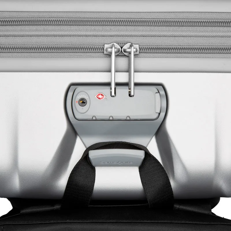 Samsonite Opto 3 Medium Expandable Spinner