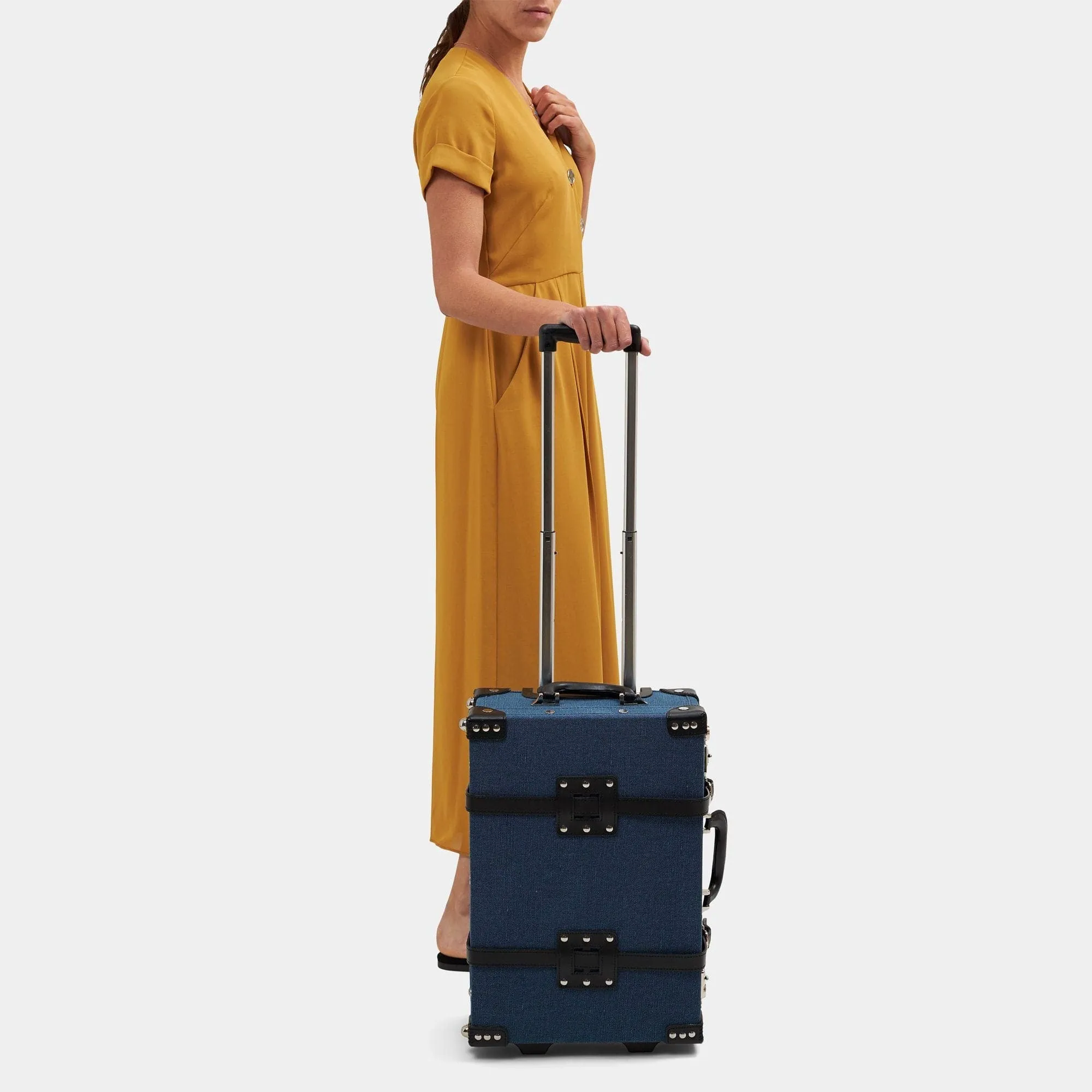 The Editor - Navy Carryon