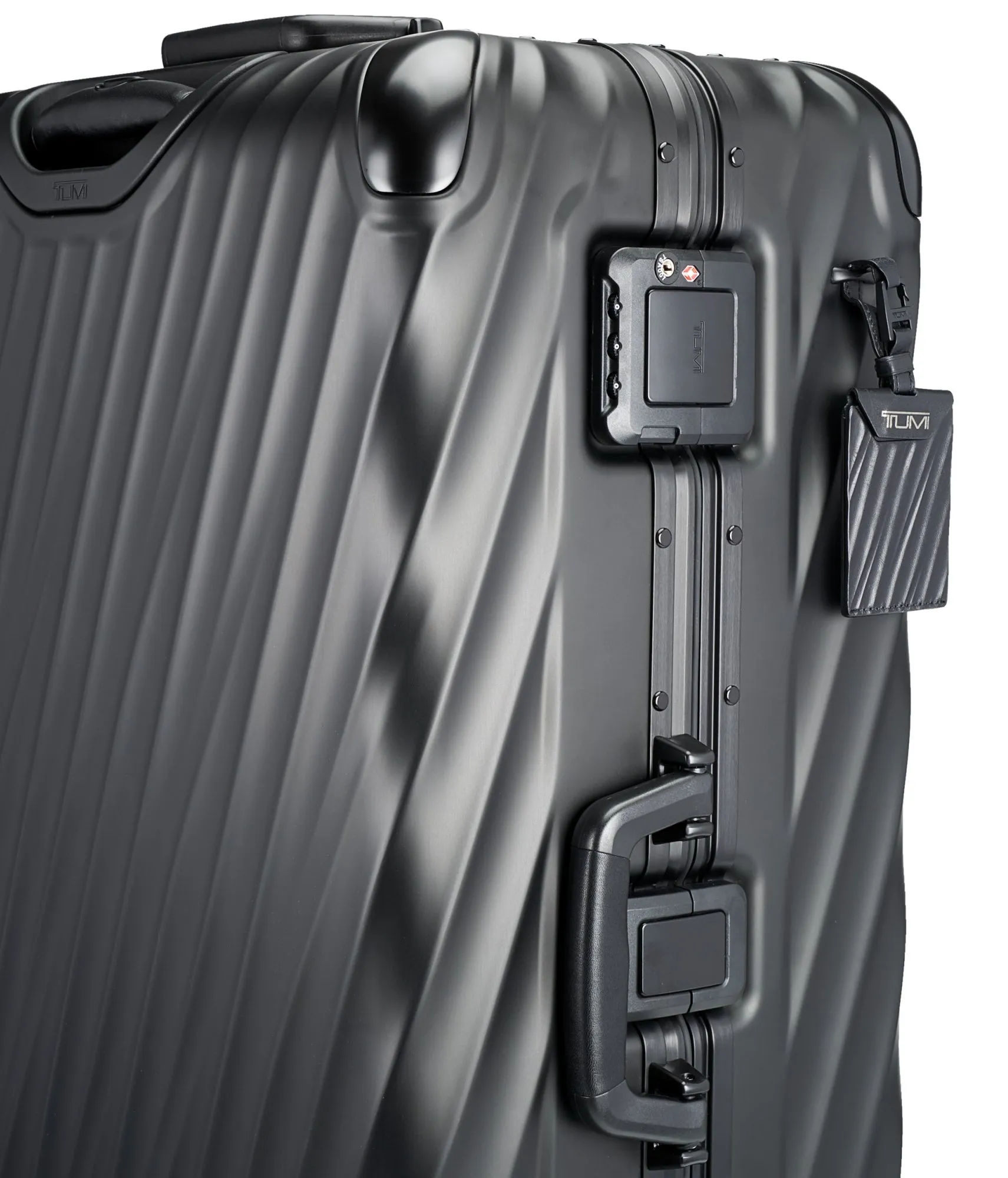 TUMI 19 Degree Aluminum Extended Trip Packing