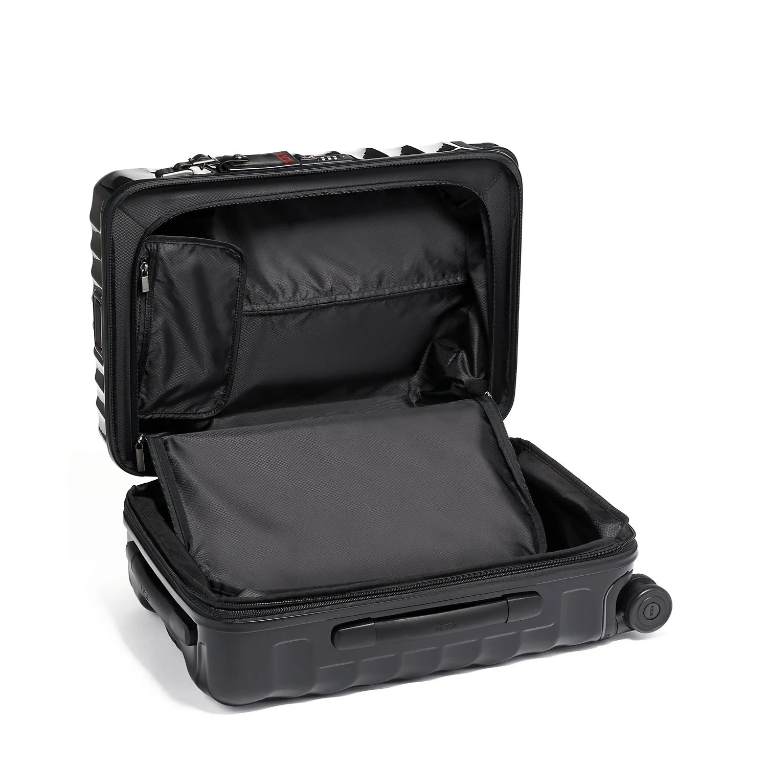 Tumi 19 Degree International Expandable 4-Wheel Carry-On
