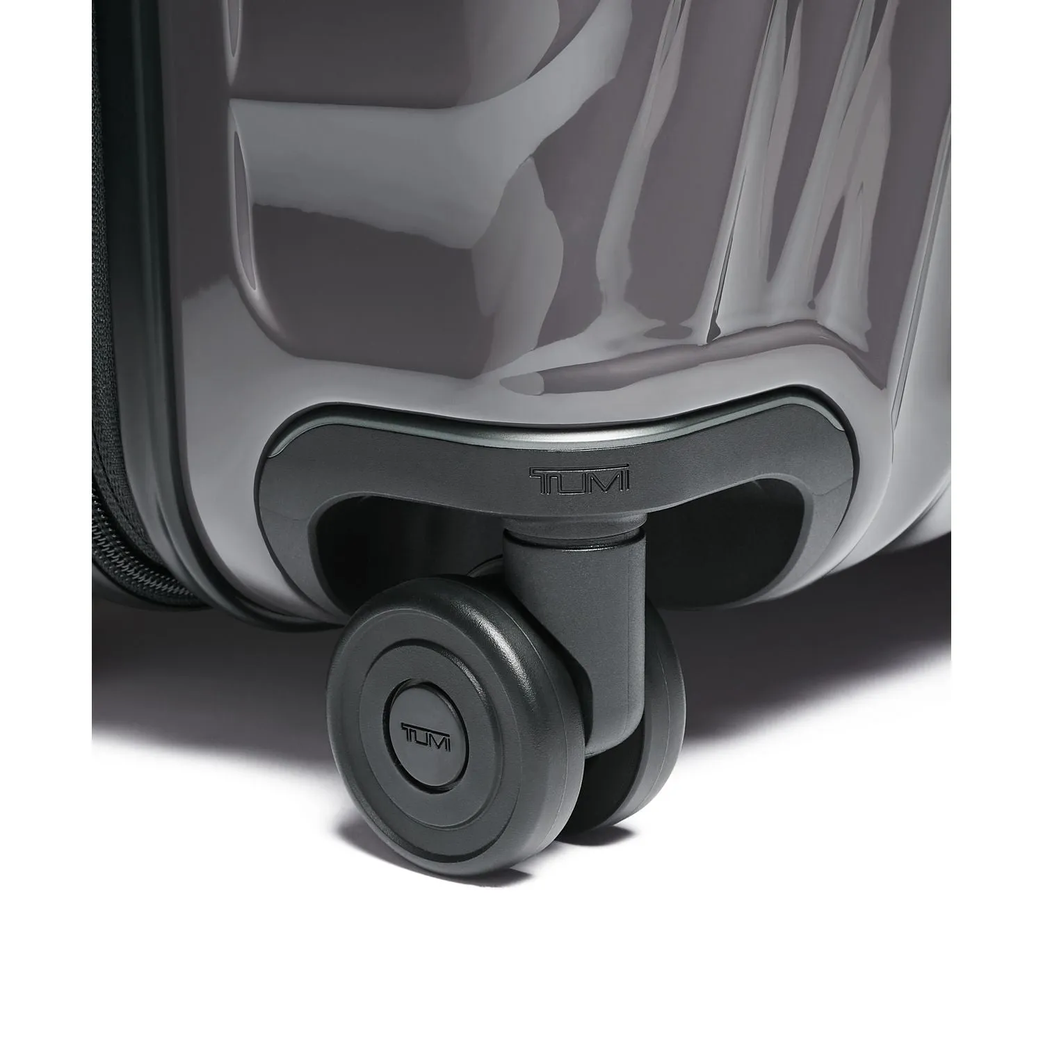 Tumi 19 Degree International Expandable 4-Wheel Carry-On
