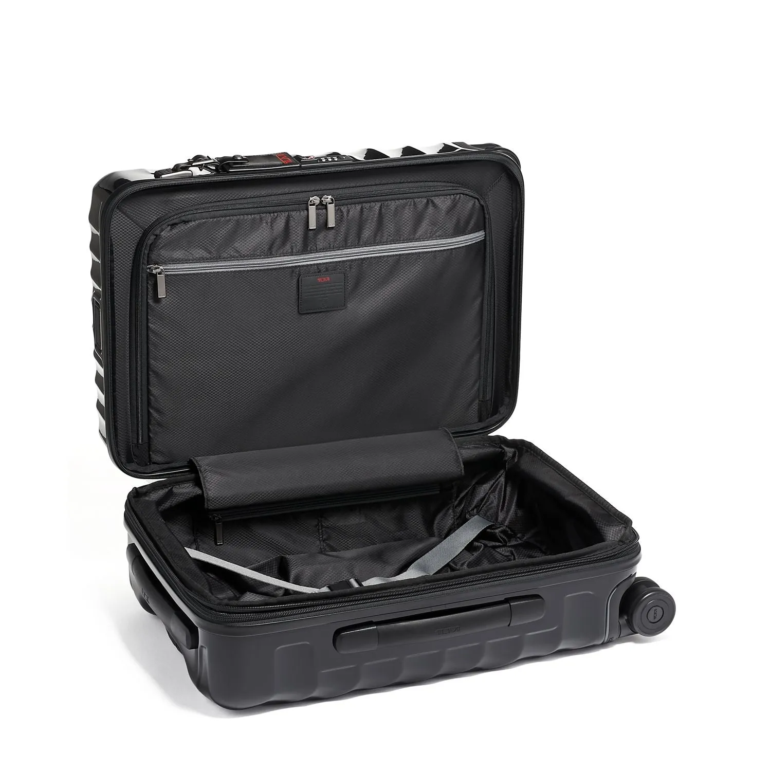 Tumi 19 Degree International Expandable 4-Wheel Carry-On