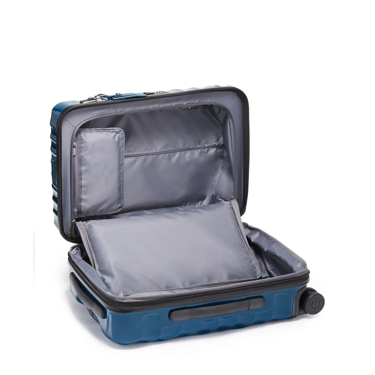 Tumi 19 Degree International Expandable 4-Wheel Carry-On